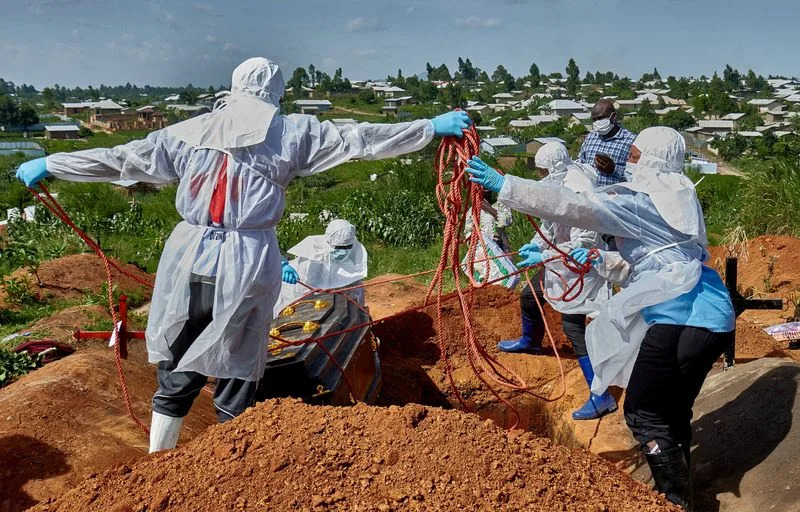 Munjevita epidemija ebole u DR Kongu nadmašuje odgovor sveta — hiljade kontakata nepraćene