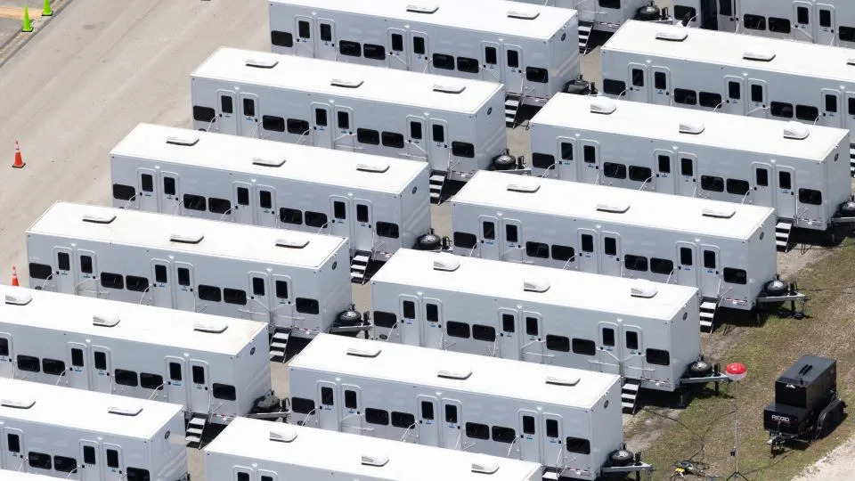 Human Rights Watch: Deported Cuban Migrants Stranded in Mexico After Alleged Abuse in U.S. Detention