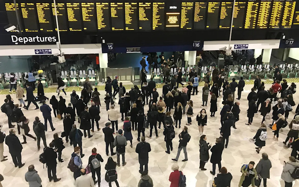 DfT Accused Of Blocking Rail Fuel Hedging Ahead Of Iran Conflict — Insiders Say Policy Risked Higher Fares