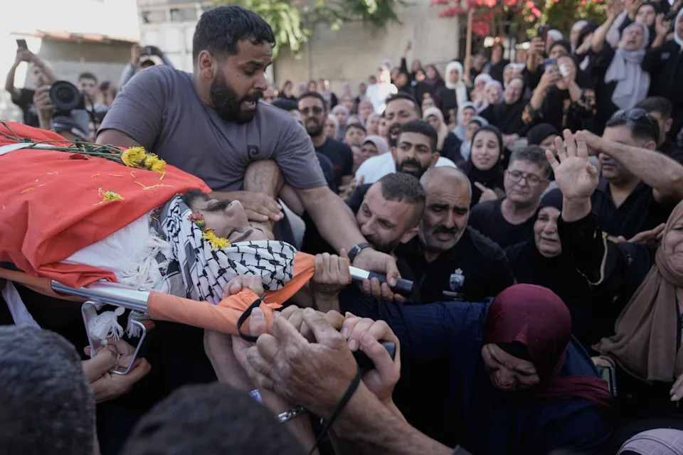 Tragedija Na Barijeri: 26-godišnji Palestinac Upucan Kod Jerusalima, Preminuo U Ramali