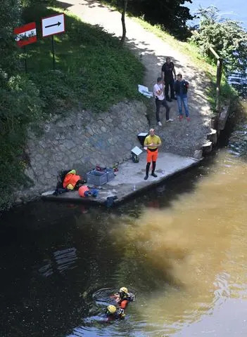 Tragedija u Rennesu: 11-godišnjak Pronađen Mrtav Pored Reke, Dvoje Tinejdžera Optuženo