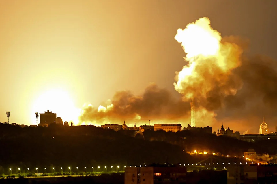 Masovni ruski udari na Ukrajinu: Najmanje 13 poginulih, Kijev i Dnjipro teško pogođeni