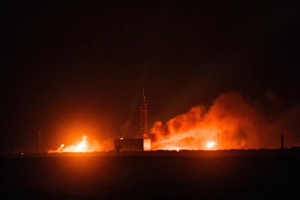Jared Isaacman Obišao Mesto Eksplozije New Glenn Rakete na Cape Canaveral — Šteta, Uticaj na Artemis i Planovi Popravke