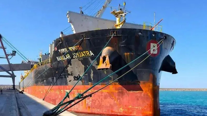 Zarobljeni na moru: Pomorci iscrpljeni, brodovi blokirani zbog Tjesnaca Hormuz