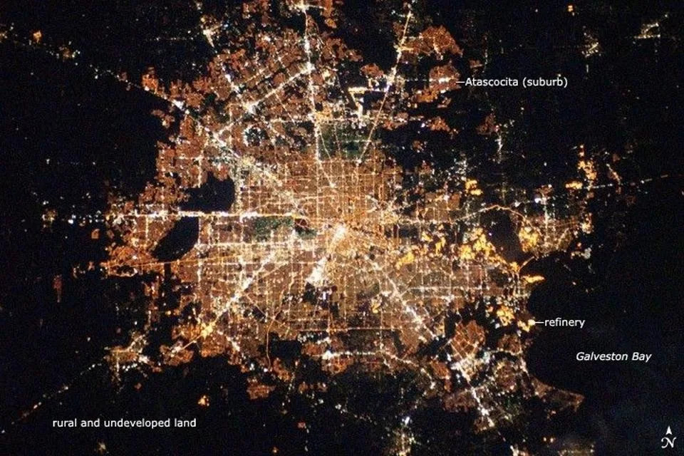 Oblaci Koji „Prate“ Puteve u Houstonu: Da Li Su Autoputevi Stvorili Oblake?