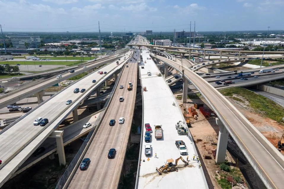 Oblaci Koji „Prate“ Puteve u Houstonu: Da Li Su Autoputevi Stvorili Oblake?