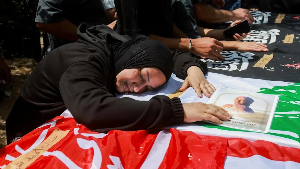 Izraelski udari ubili devetoro u Libanu, Hezbollah ispucao rakete — delimični prekid vatre na ispitu