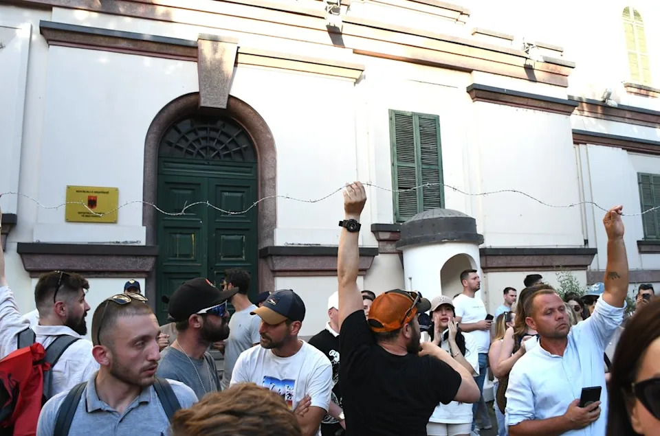 Ivanka Trump Hvali „Remek-delo“ Vredno 1,4 Mlrd $ Na Ostrvu Sazan — Protesti, Ekološke Brige I Istraga SPAK-a