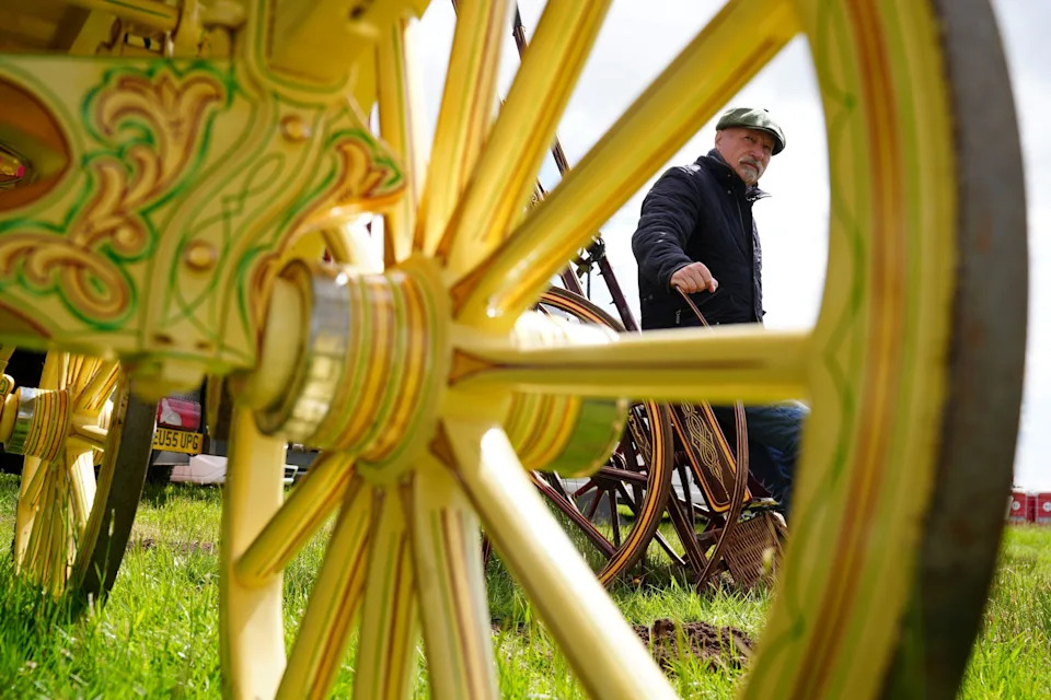 250. Appleby Horse Fair: Šarene Kočije, Desetine Hiljada Posetilaca i Prvo Korišćenje Prepoznavanja Lica