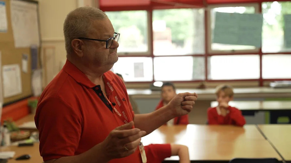 ‘My Great-Grandad Saved Your Life’ — Aberfan Survivor Recognises Rescuer’s Photo During School Visit