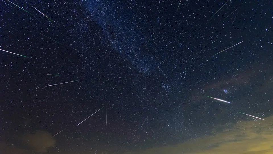 Mogu Li Meteorske Oluje Da Ugroze Artemis Misije? Kako NASA Štiti Astronaute Od Mikrometeoroida