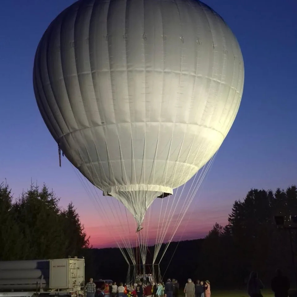 Prva Britanka Preletela Atlantik Hidrogenskim Balonom — Alicia Hempleman-Adams Završila 70-časovni Let