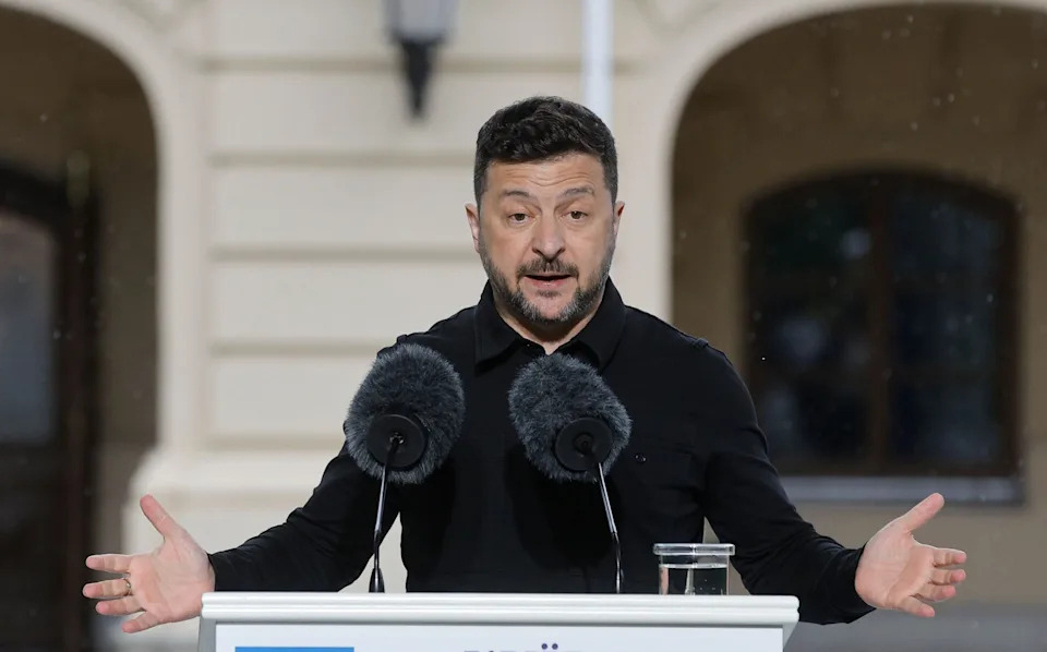 Zelenski: Ukrajina Veoma Blizu Proizvodnje Balističke Rakete Koja Bi Mogla Pogoditi Rusiju