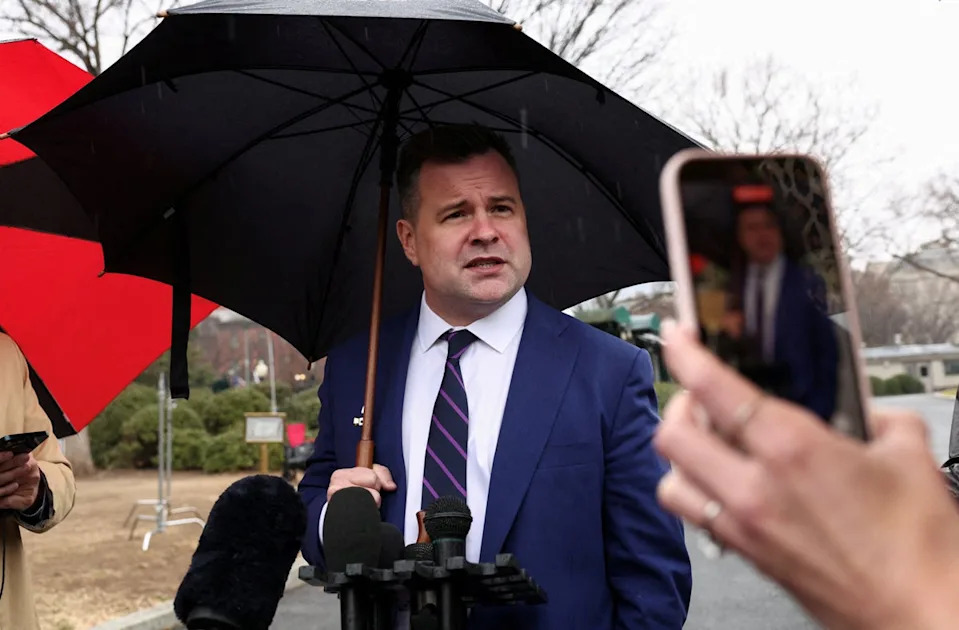 Top Democrats Warn Bill Pulte Could Be 'Most Dangerous' Acting DNI, Raising Election Integrity Fears