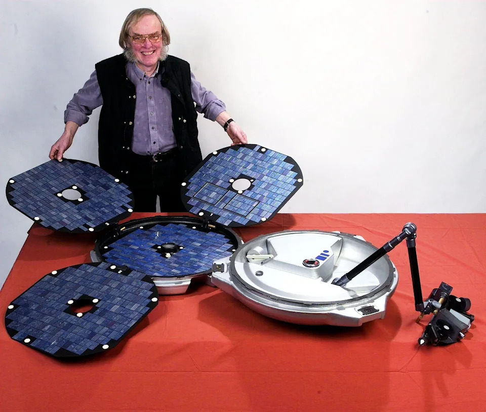 Beagle 2 Honoured: 13 Plaques Across the UK Celebrate Britain's First Mars Lander