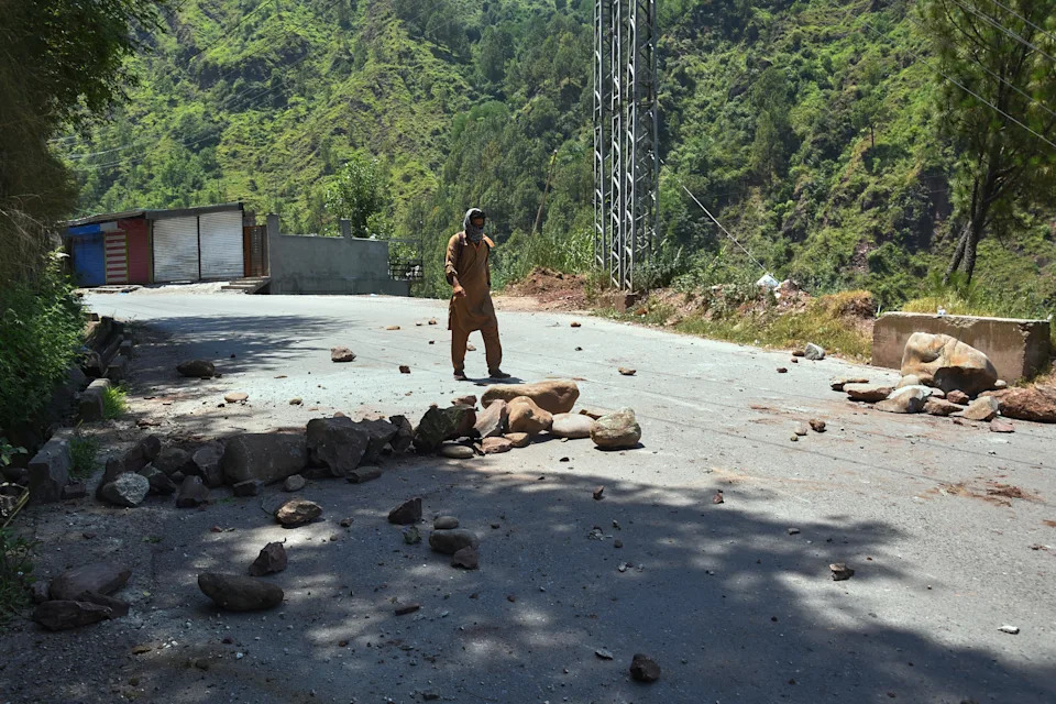 Strike Paralyzes Pakistan-Administered Kashmir After Rawalakot Clashes Kill Seven