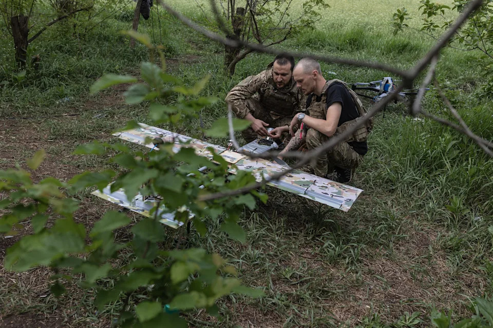 Srednjodaleki Dronovi – Novi Adut Ukrajine Koji Često Stigne Nepripremljen