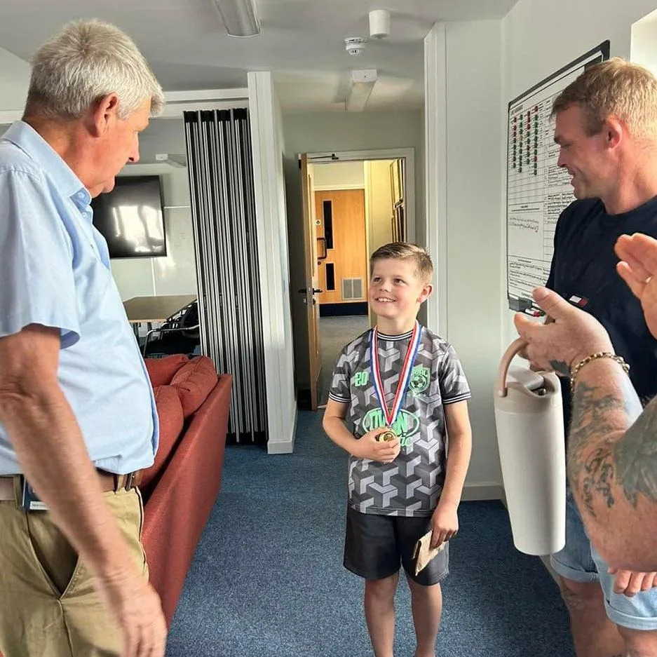 Eight-Year-Old Marley Helps Rescue Grandad After Kayak Capsizes and Drifts 2.5 Miles