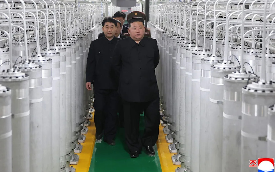 Kim Džong-un Se Oslobodio Nuklearnog „povodca“ Si Đinpinga — Zašto Peking Prioritizuje Stabilnost