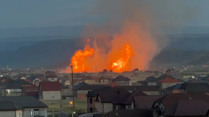 Provera činjenica: Viralni video o požarima nije iz Belfasta, već iz Dagestana