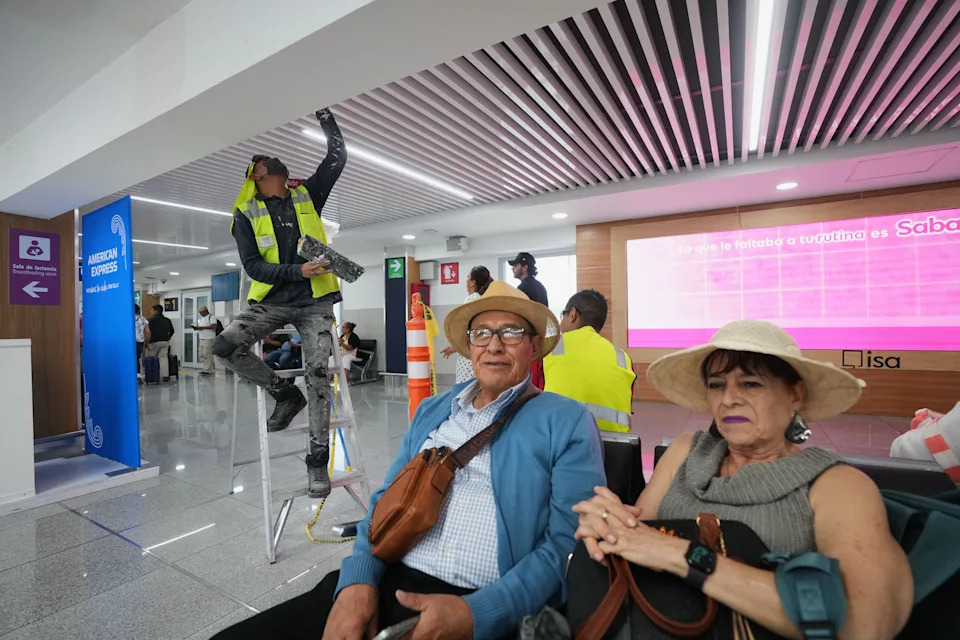 Luster U Metro Stanici Hidalgo Postao Viral: Memovi I Kritike Pred Mundijal