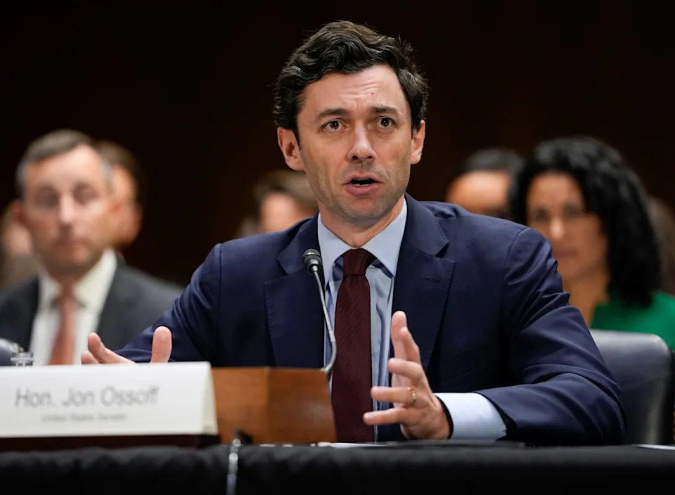 Democrats Favor Familiar Names — But the Most Electable 2028 Choices Are Being Overlooked