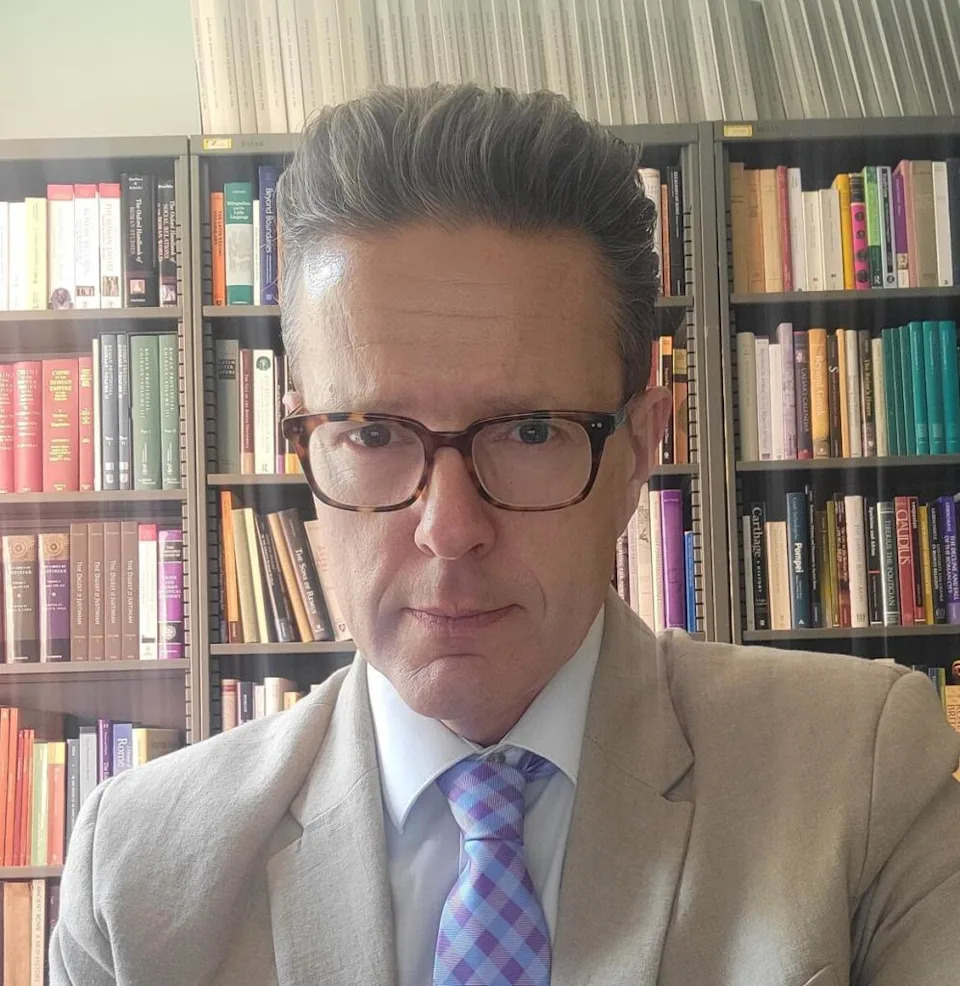 Top California Professors Slash Reading Loads as Many Students Struggle With Text-Heavy Courses