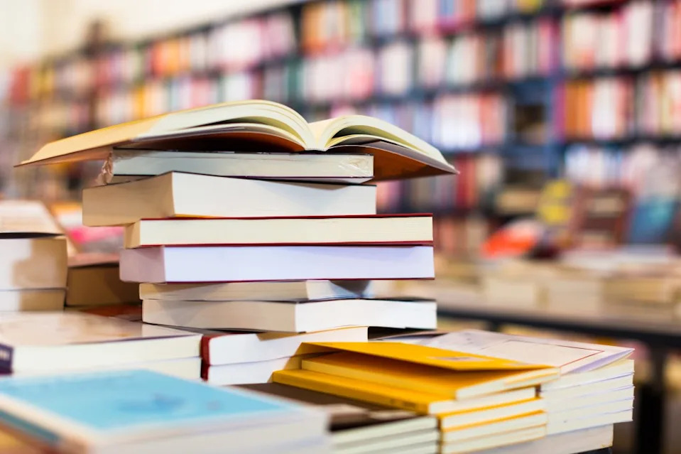 Top California Professors Slash Reading Loads as Many Students Struggle With Text-Heavy Courses
