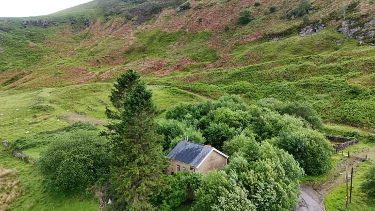 Poslednja Kuća U Napuštenom Velškom Rudarskom Selu Ide Na Aukciju — 2 Lawrence Terrace Od £35,000