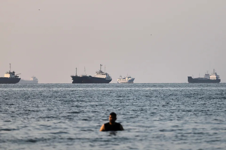 Analiza: Hormuški moreuz Otvara Se Dok Zalivska Nafta Ponovo Stiže Na Tržište