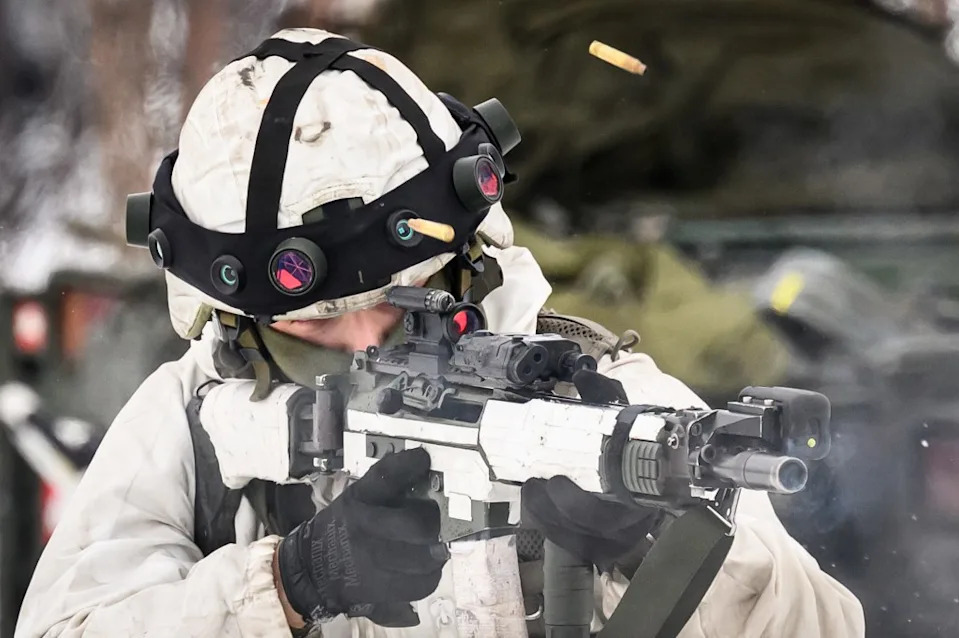 Rusija Gradi Velike Vojne Komplekse Uz Finsku Granicu — NATO Aktivira FLF Finland, SAD Pokreću 'Nordic Bridge'