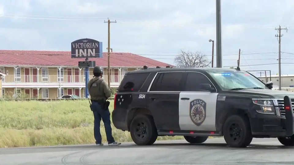 West Texas Manhunt Ends After Suspect Fires Into Traffic — 1 Dead, 10 Wounded; Suspect Found Dead