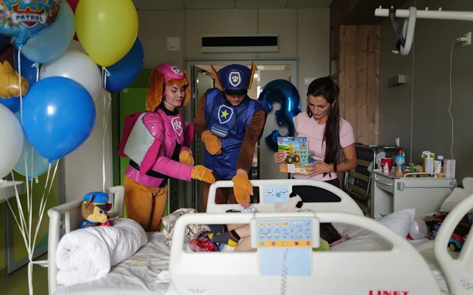 Herojska majka Veronika (28) poginula štiteći sinove u raketnom napadu na Kijev