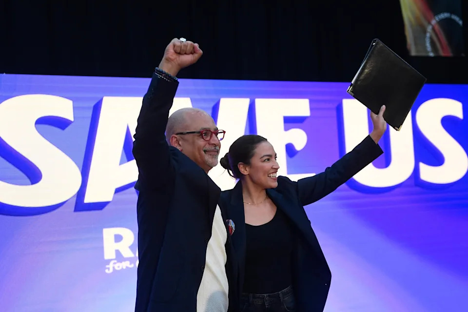 Democratic Socialists See Momentum as Voter Fatigue Creates Midterm Opportunity