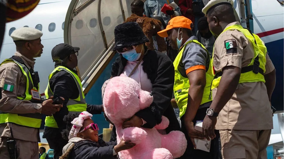 Rok 30. jun Podiže Strah: Hiljade Migranata Beže Iz Južne Afrike Nakon Pretnji