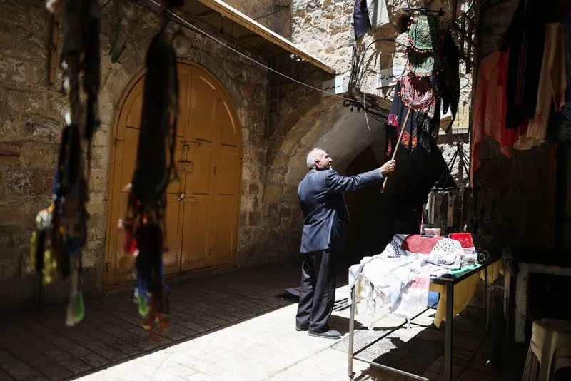 Israel Approves 1,000 sq m Jewish School In Hebron’s Palestinian Core, Drawing Palestinian Alarm