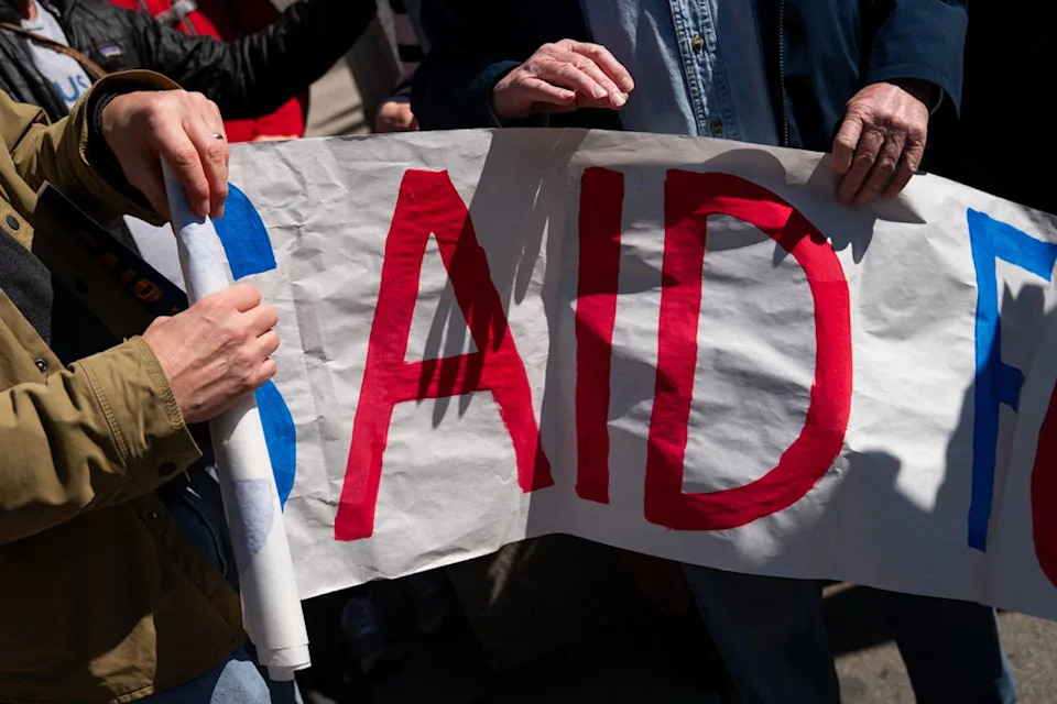 Broj izbeglica pao 2025. — ali smanjenje pomoći i nove politike ne daju razloga za slavlje