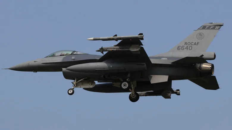 Prvi F-16V Block 70 Za Tajvan Viđen Nad Teksasom — Probni Let Pred Isporuku