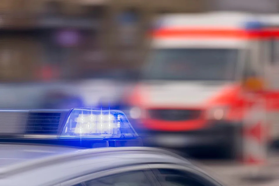 Tragedija u Ludvigzburgu: Policija Pronašla Telo Dojenčeta Tokom Potrage Za Nestalim Tromesecnim Dečakom