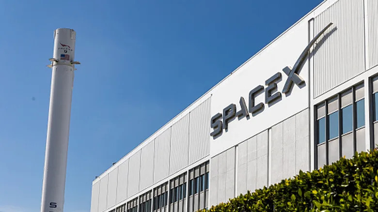 Falcon 9: Prvi Dokaz 'Nevidljivog' Zagađenja — Oblak Litijuma Preko Evrope Posle Nekontrolisanog Re‑ulaska