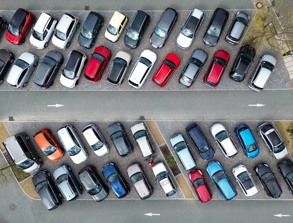 Carspreading Preti Gradovima: Do Jednog Od Sedam Uličnih Parking Mesta Može Nestati Do 2040.