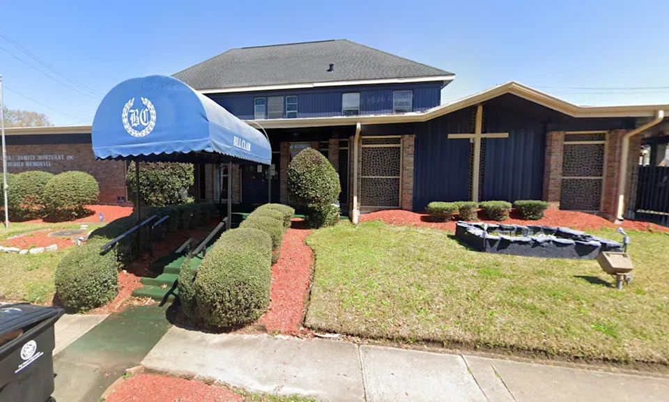Family Sues Houston Mortuary After Body Arrives Decomposed and Casket Won’t Close — Employee Allegedly Sat on Casket