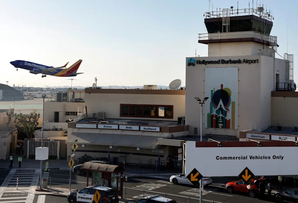 Hitno: Moguće Izlaganje Ospicama na Hollywood Burbank Aerodromu — Proverite Da Li Ste U Riziku