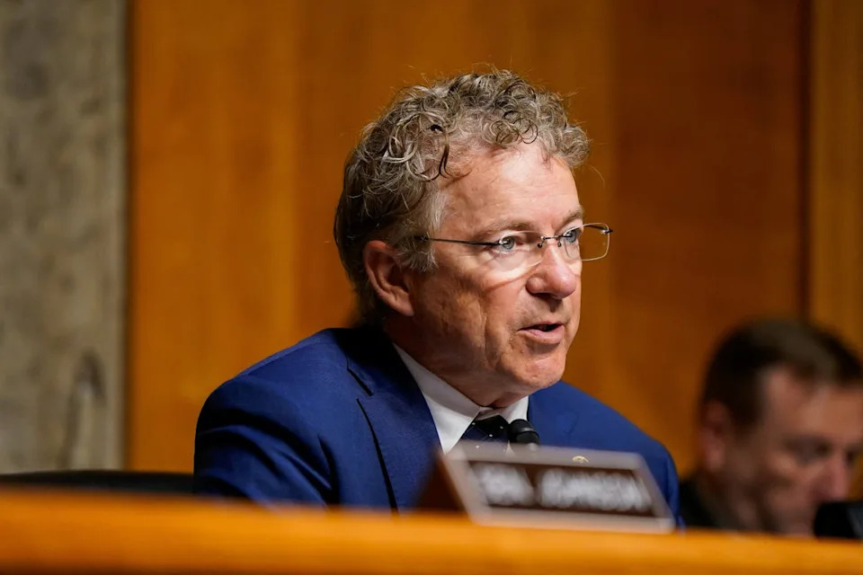 Trump Holds Congress Hostage to Push SAVE America Act, Sidelines Bipartisan Housing Deal