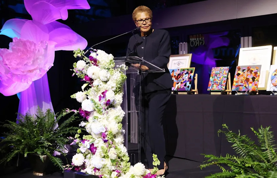 Karen Bass Ousts Architect Of 2022 Upset — Signals Campaign Shift From Policy To Pitch