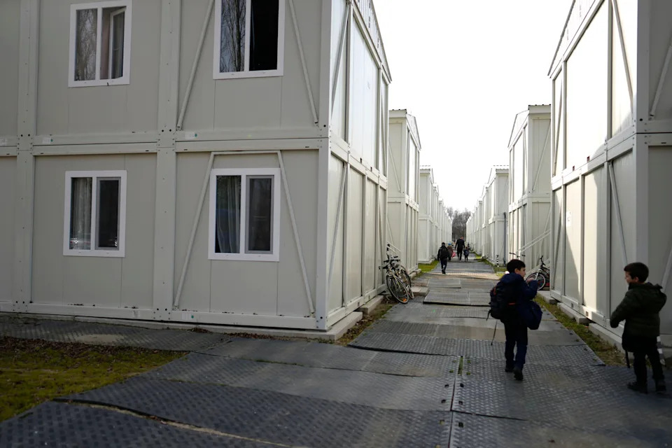 EU Predlaže Produženje Privremene Zaštite za Ukrajince — Novopridošle Podobne Za Vojnu Službu Mogle Bi Biti Isključene