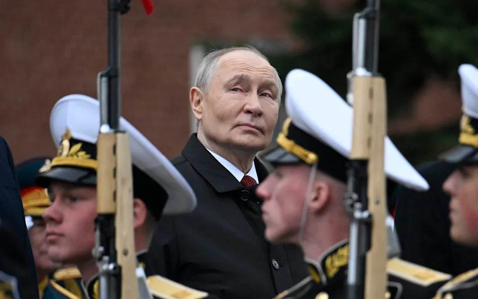 Bivši šef CIA: Rusi Su Danas Neoprezniji — Zapad Nije Spreman