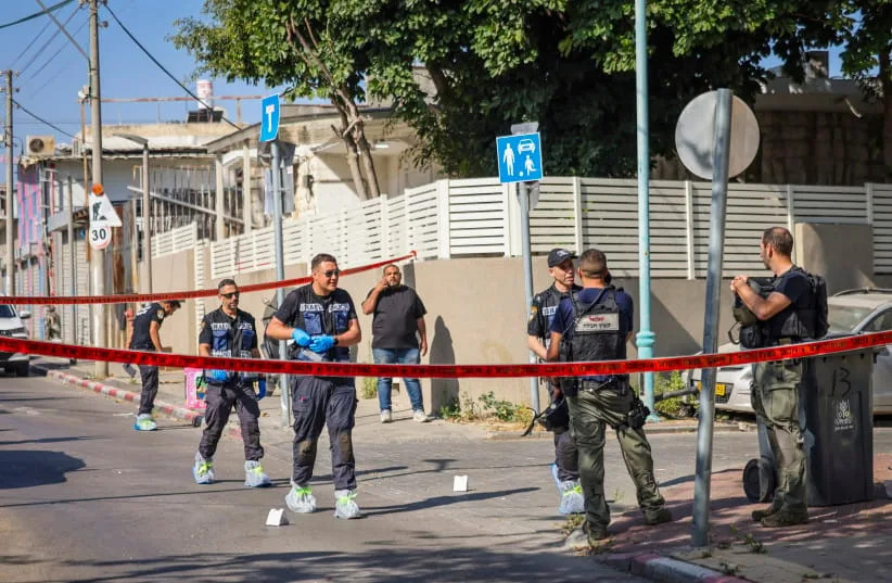 Haifa: Otkrivena laboratorija droge — oko 7 kg kanabisa zaplenjeno; u Tel Avivu privedeno devet osumnjičenih