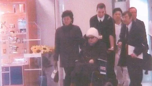 Zašto Kim Jong Un nikada ne pominje majku: kako poreklo Ko Yong Hui potresa mit o 'Lozi sa Paektua'