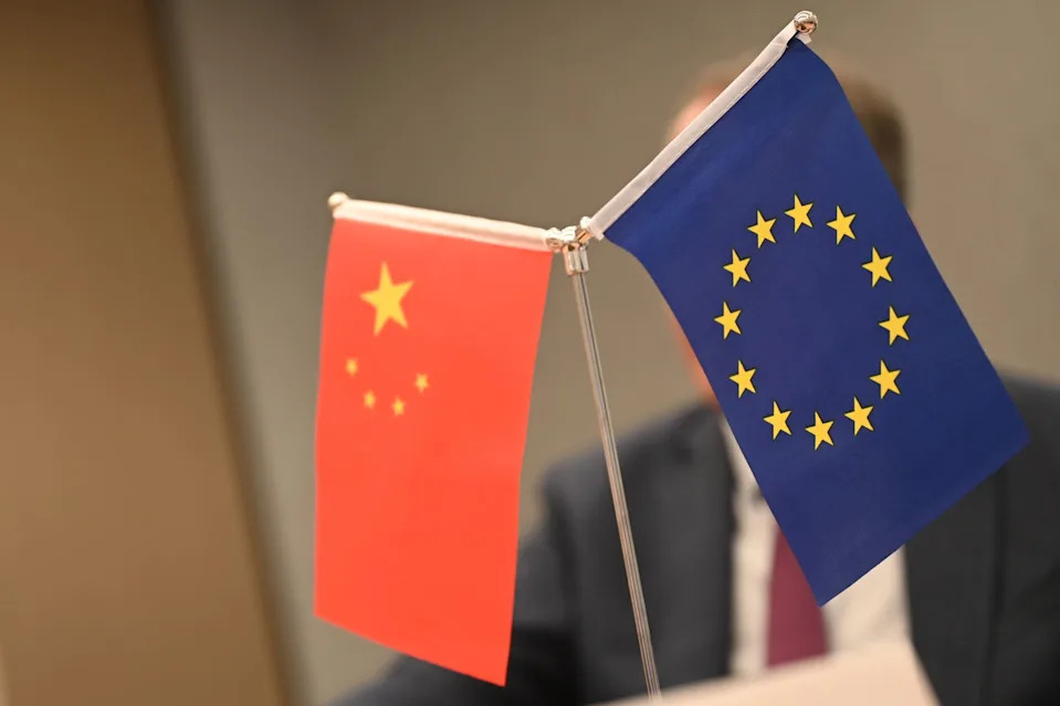Kina Nagoveštava Ustupke EU: Novi Pregovori O Retkim Zemljama I Magnetima, Cilj — Rezultati Do Oktobra